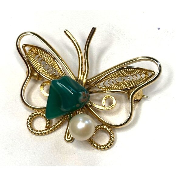 Vintage Gold Butterfly Brooch With Green Stone & Pearl Accent - Elegant Jewelry - Picture 1 of 8